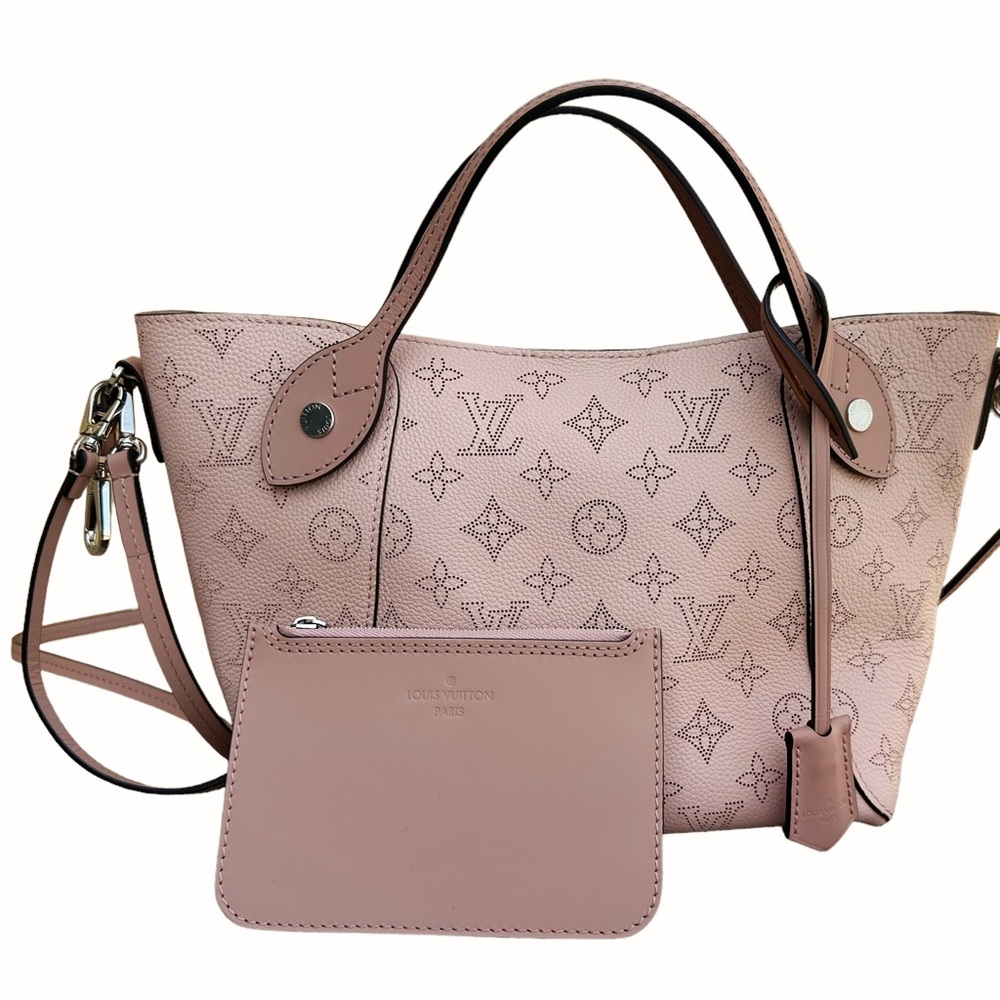 Authentic🥰 Louis Vuitton Hina PM Magnolia Small Tote Crossbody Pink Perforated - Picture 9 of 13